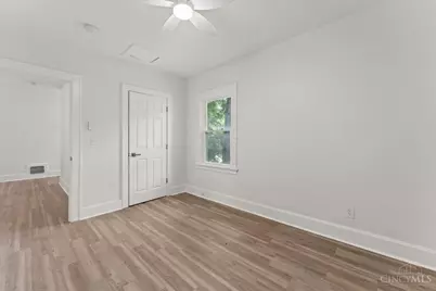2011 Highland Avenue, Cincinnati, OH 45219 - Photo 29
