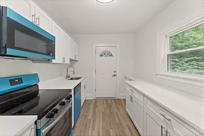 2011 Highland Avenue, Cincinnati, OH 45219 - Photo 11