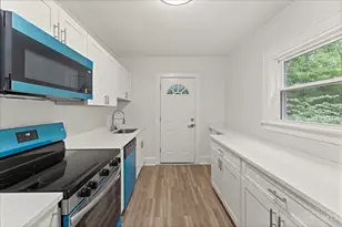 2011 Highland Ave, Cincinnati, OH 45219 - Photo 11