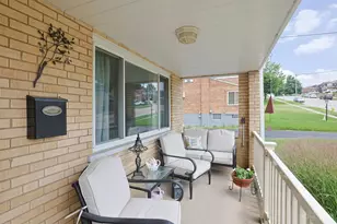 5994 Lawrence Rd, Cincinnati, OH 45248 - Photo 3