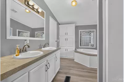 197 Weisflock Road, Jefferson Twp, OH 45142 - Photo 25