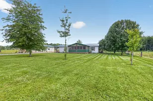 197 Weisflock Rd, Jefferson Twp, OH 45142 - Photo 3