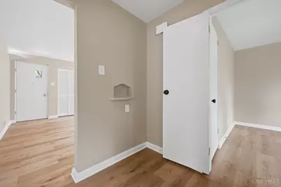 2879 Saint Catherine Place, Cincinnati, OH 45211 - Photo 17