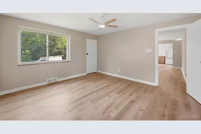 2879 Saint Catherine Place, Cincinnati, OH 45211 - Photo 15