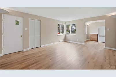 2879 Saint Catherine Place, Cincinnati, OH 45211 - Photo 13