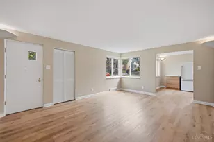 2879 St Catherine Pl, Cincinnati, OH 45211 - Photo 13