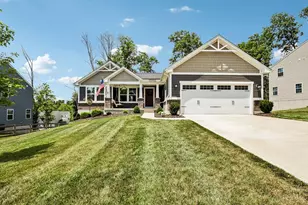 415 Pleasant Rdg Dr, Lebanon, OH 45036 - Photo 1