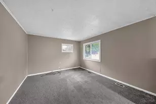 2505 Wenning Rd, Colerain Township, OH 45231 - Photo 11