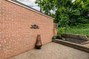 850 Van Dyke Ave, Cincinnati, OH 45226 - Photo 35