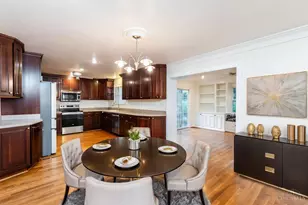 850 Van Dyke Ave, Cincinnati, OH 45226 - Photo 9