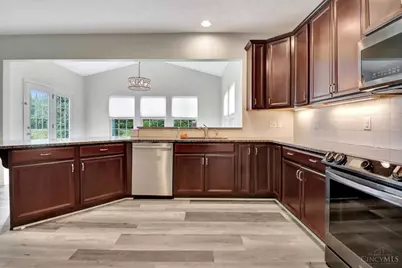 5100 River Ridge Lane, Fairfield Township, OH 45011 - Photo 9
