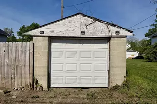 816 Dennison Ave, Dayton, OH 45417 - Photo 17
