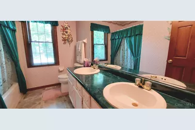 5790 Squirrelsnest Lane, Colerain Township, OH 45252 - Photo 21