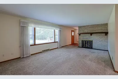 4520 Eisenhower Place, Middletown, OH 45042 - Photo 5