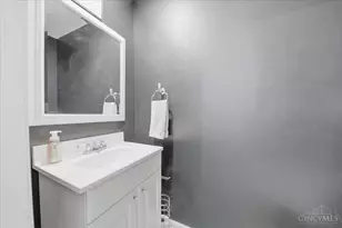 9160 Dominion Cir, Symmes Township, OH 45249 - Photo 5