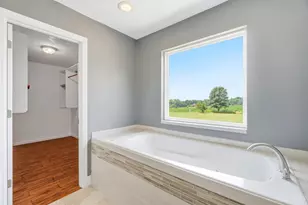 1055 Middleboro Rd, Washington Township, OH 45054 - Photo 19
