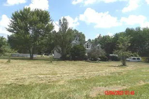 725 Barker Rd, Salem Twp, OH 45118 - Photo 9