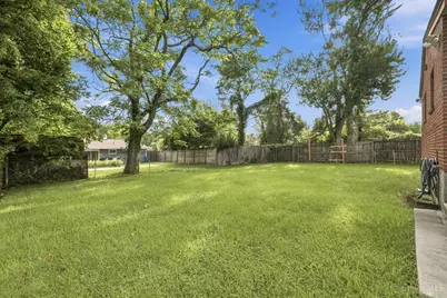 950 Vacationland Drive, Springfield Township, OH 45231 - Photo 5