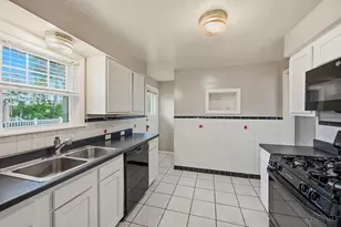 6420 Girard Ave, Cincinnati, OH 45213 - Photo 13