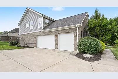 1350 Clydesdale, Centerville, OH 45458 - Photo 33
