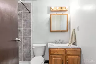 8831 Twincreek Dr, Franklin Township, OH 45005 - Photo 27