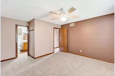 121 Farmington Drive, Hamilton, OH 45013 - Photo 7