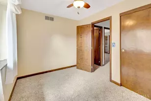 121 Farmington Dr, Hamilton, OH 45013 - Photo 17