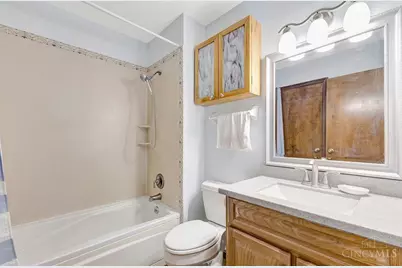 121 Farmington Drive, Hamilton, OH 45013 - Photo 13