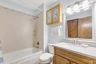 121 Farmington Dr, Hamilton, OH 45013 - Photo 13