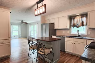 1289 Sandwood Dr, Loveland, OH 45140 - Photo 11