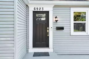 6923 Buckingham Pl, Columbia Township, OH 45227 - Photo 9