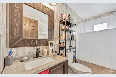 8925 Pippin Road, Cincinnati, OH 45251 - Photo 13