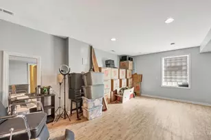 8925 Pippin Rd, Cincinnati, OH 45251 - Photo 19