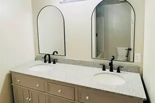 4875 W Kemper Rd, Cincinnati, OH 45251 - Photo 19