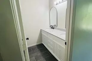 4875 W Kemper Rd, Cincinnati, OH 45251 - Photo 13