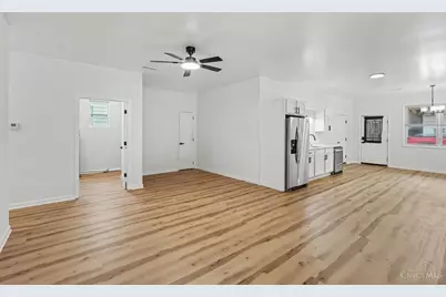 6310 Vine Street, Elmwood Place, OH 45216 - Photo 3