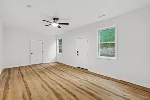 6310 Vine St, Elmwood Place, OH 45216 - Photo 7