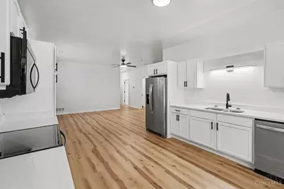 6310 Vine Street, Elmwood Place, OH 45216 - Photo 5