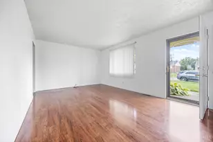 10915 Tangleberry Ct, Springfield Township, OH 45240 - Photo 3