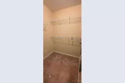 1002 Lost Crossing, Springfield Township, OH 45231 - Photo 29