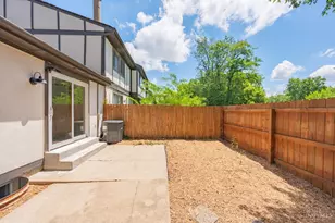 491 Halifax Cir, Union Township, OH 45244 - Photo 11