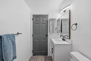 491 Halifax Cir, Union Township, OH 45244 - Photo 27