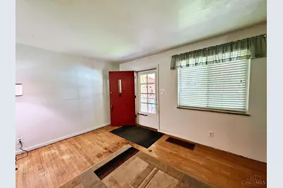 3673 Fyffe Avenue, Cincinnati, OH 45211 - Photo 9