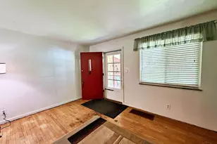 3673 Fyffe Ave, Cincinnati, OH 45211 - Photo 9