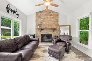 1328 Bedfordshire Dr, Miami Township, OH 45140 - Photo 15