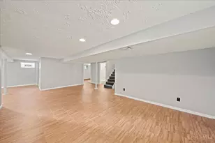 7823 Greenbriar Ln, Madeira, OH 45243 - Photo 23