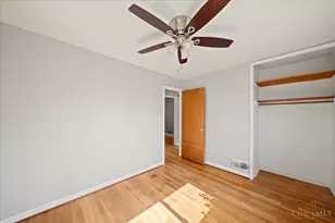 7823 Greenbriar Ln, Madeira, OH 45243 - Photo 15