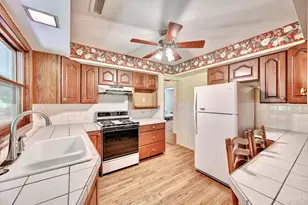 1741 Bloomingdale Ave, Cincinnati, OH 45230 - Photo 5