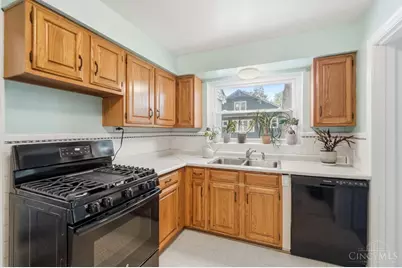1518 Maple Avenue, Cincinnati, OH 45215 - Photo 19
