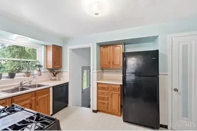 1518 Maple Avenue, Cincinnati, OH 45215 - Photo 17